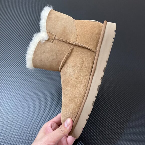 Womens UGG Light Brown Buckle Snow Boots - Picture 5 of 10